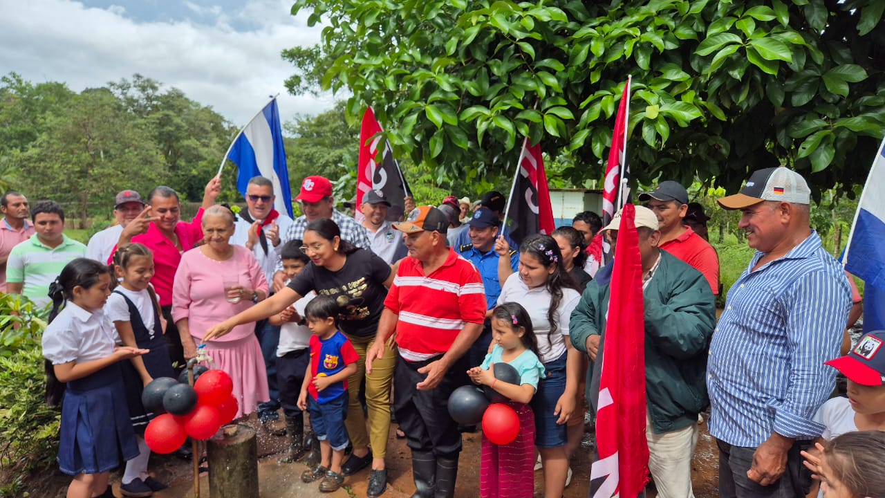 Ampliación del Sistema de Agua Potable en la Colonia 19 de Julio.